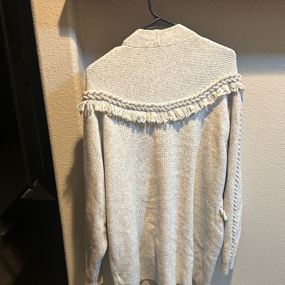 White House Black Market Light Gray Knit Top - Picture 3 of 3
